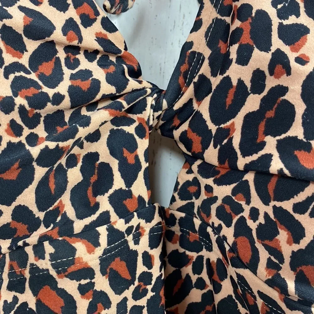 Kona Sol Womens Leopard Print Twist Front Halter One Piece Swimsuit